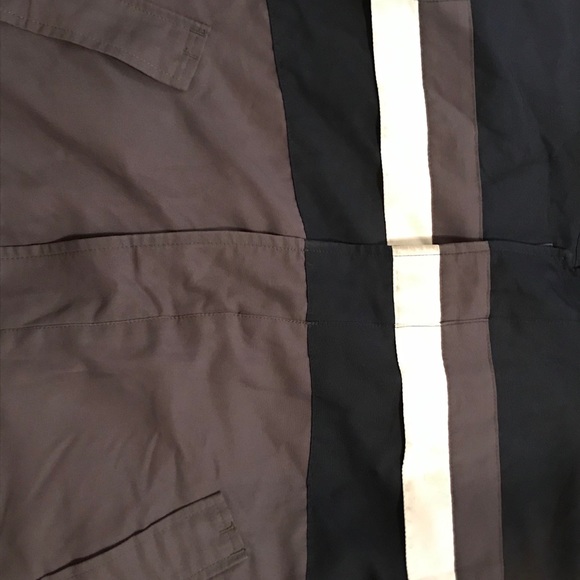 GAP WATERPROOF COAT - Picture 2 of 6